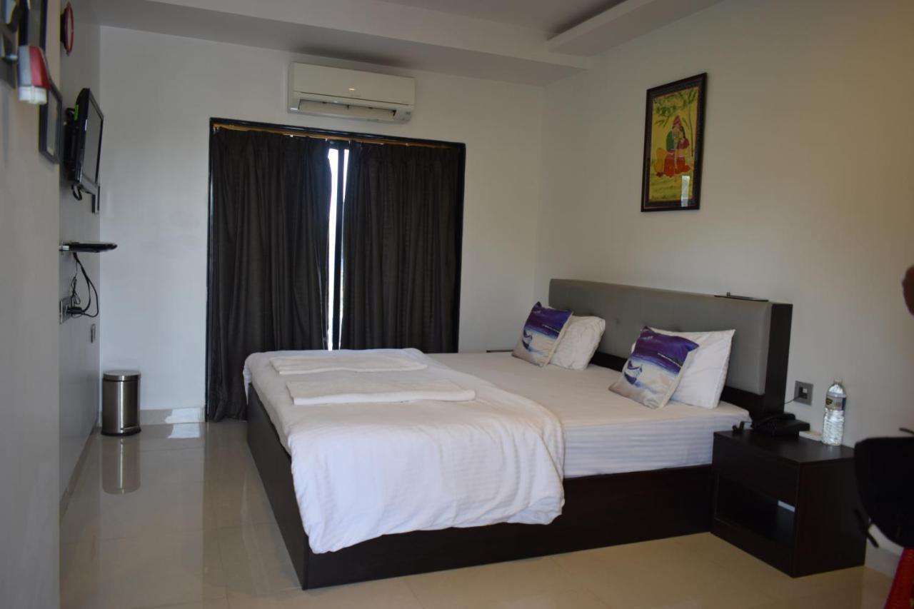 Athi Resorts GOA ภายนอก รูปภาพ